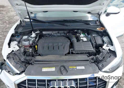 2020 Audi Q3 Premium 45 Tfsi S Line Quattro Tiptronic z USA, uszkodzony, nr VIN WA1DECF38L1030491